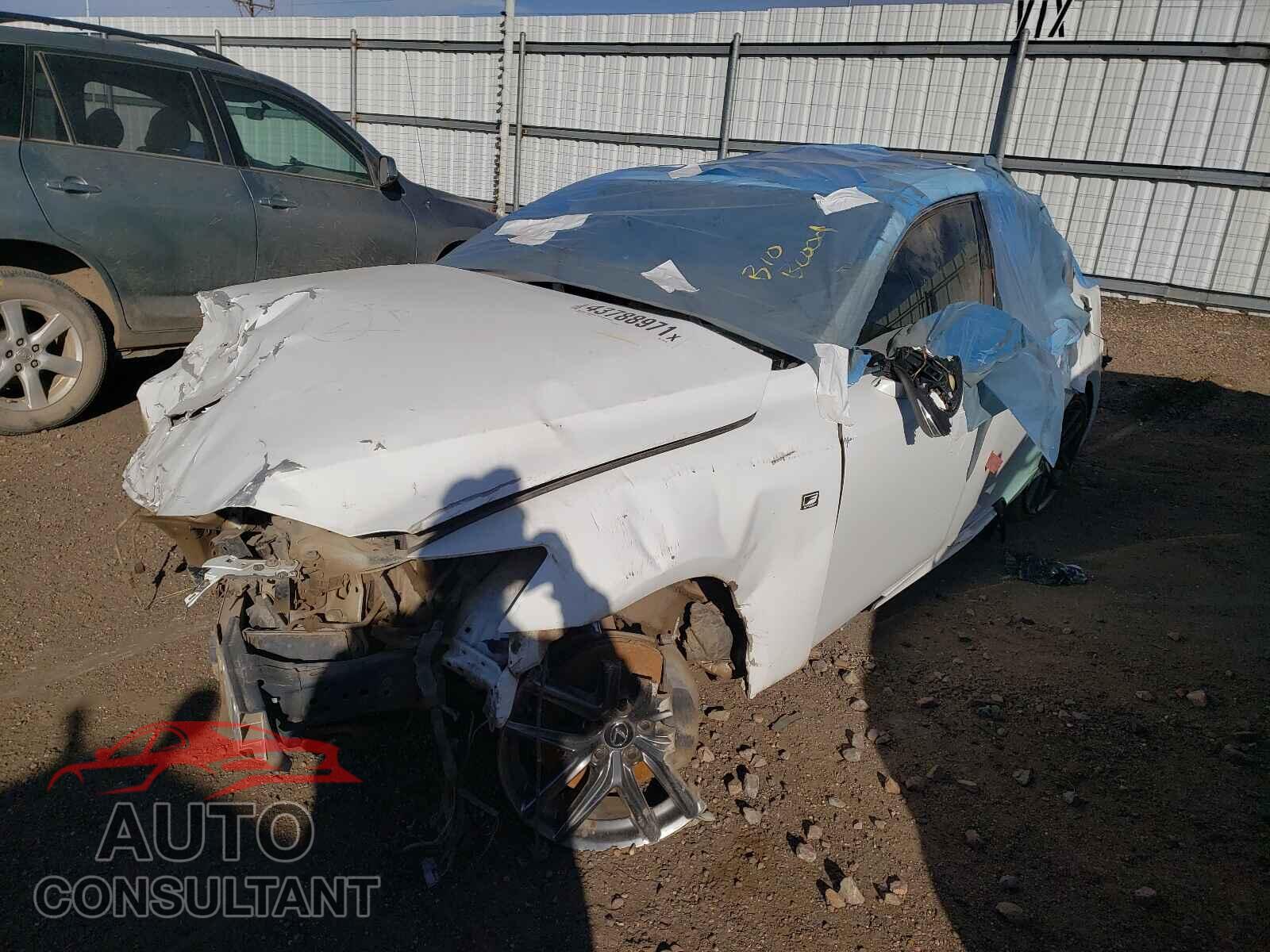 LEXUS IS 2019 - JTHC81D28K5035106