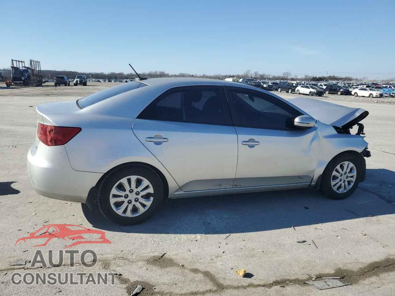KIA FORTE 2012 - KNAFU4A22C5560645