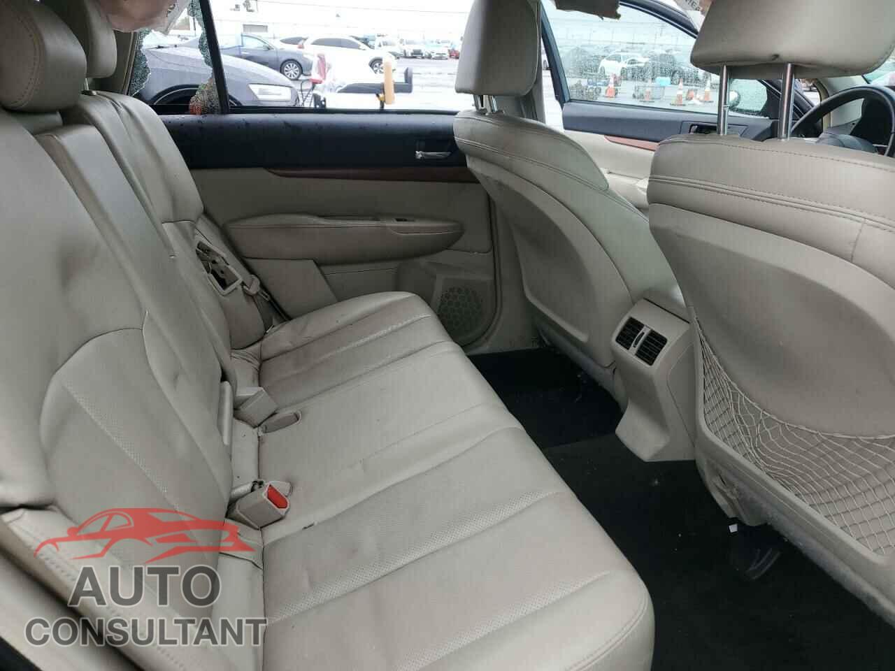 SUBARU OUTBACK 2013 - 4S4BRBKC3D3277873