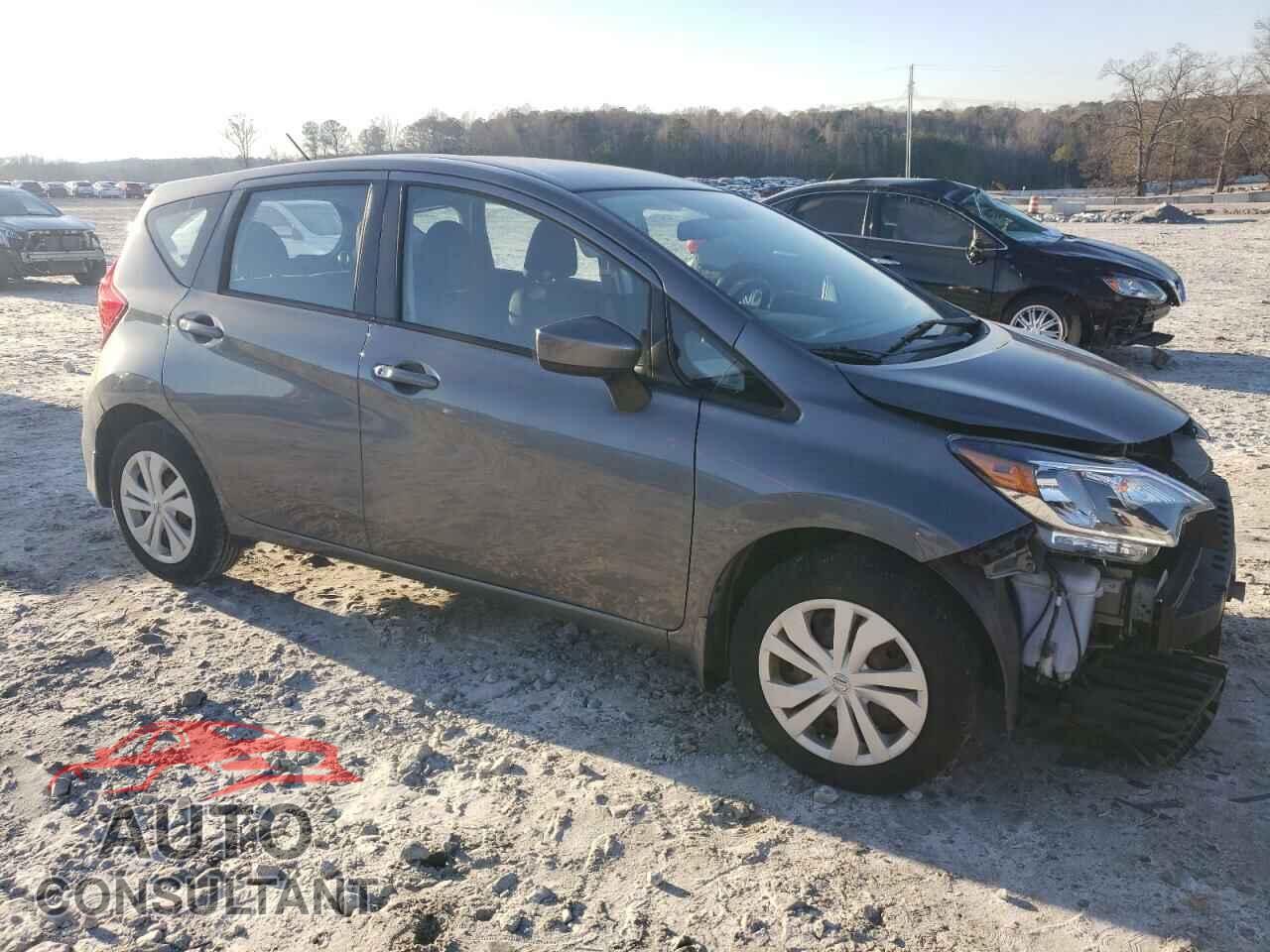 NISSAN VERSA 2018 - 3N1CE2CP4JL358955