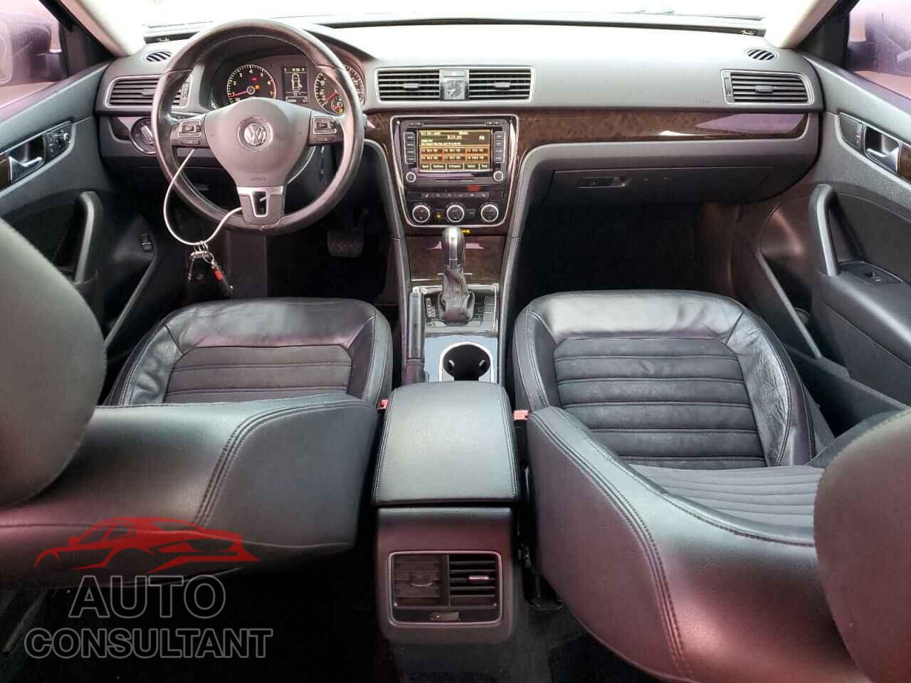 VOLKSWAGEN PASSAT 2014 - 1VWCT7A35EC051647
