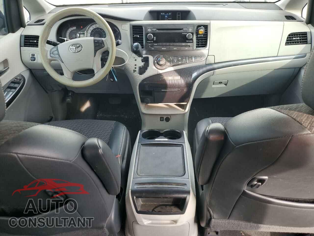 TOYOTA SIENNA 2012 - 5TDXK3DC9CS183074