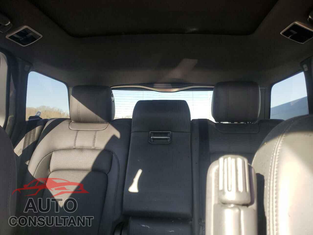 LAND ROVER RANGEROVER 2019 - SALGS2RE9KA556896