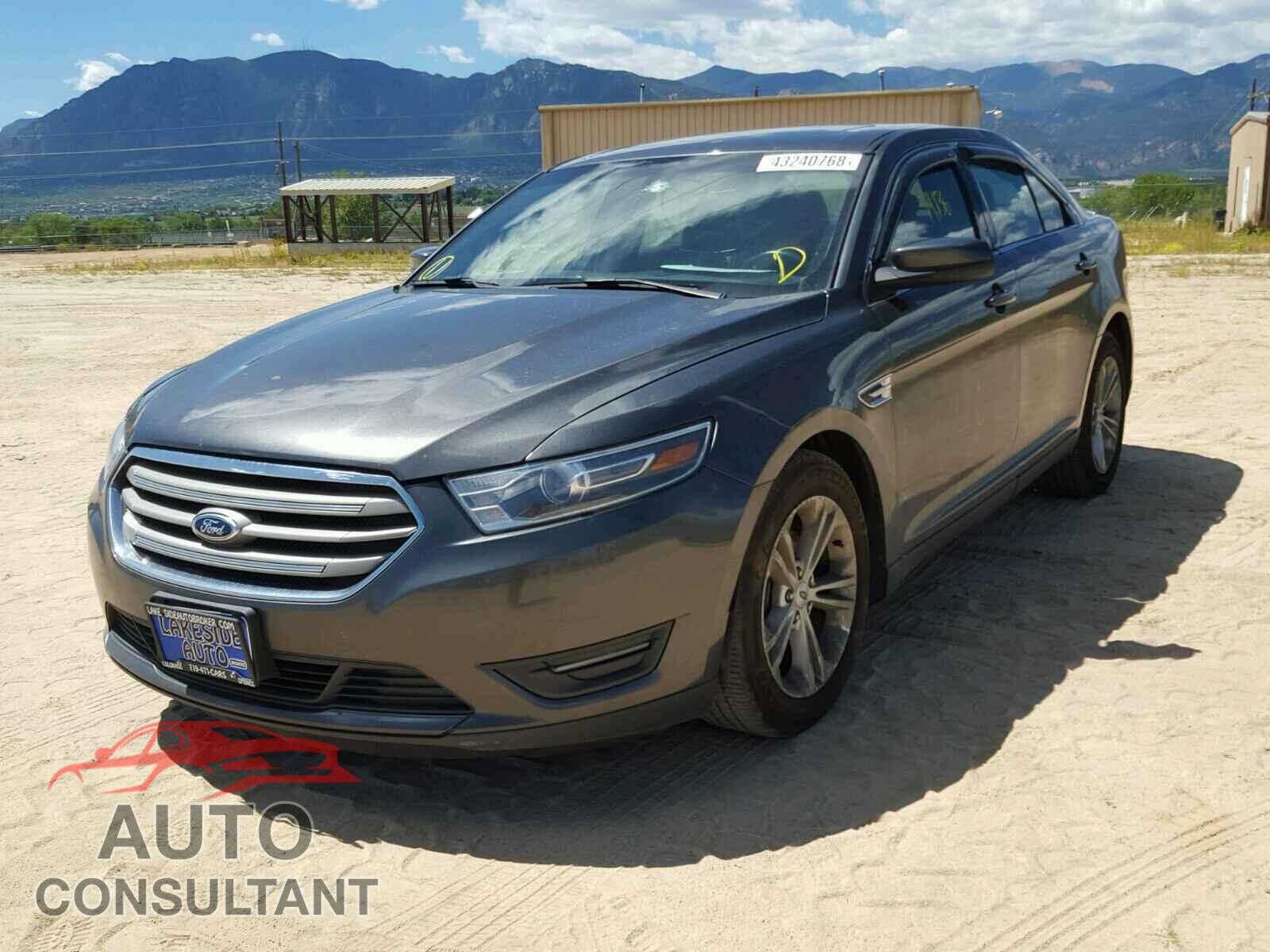 FORD TAURUS 2015 - 1FAHP2H81FG107116