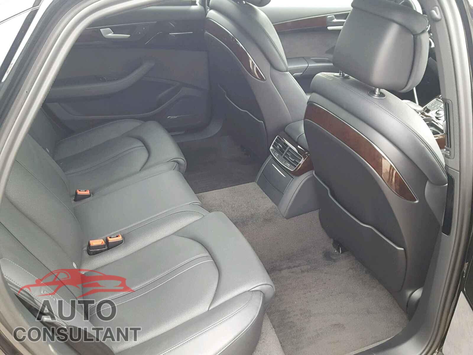 AUDI A8 2015 - WAU3GAFD8FN036228