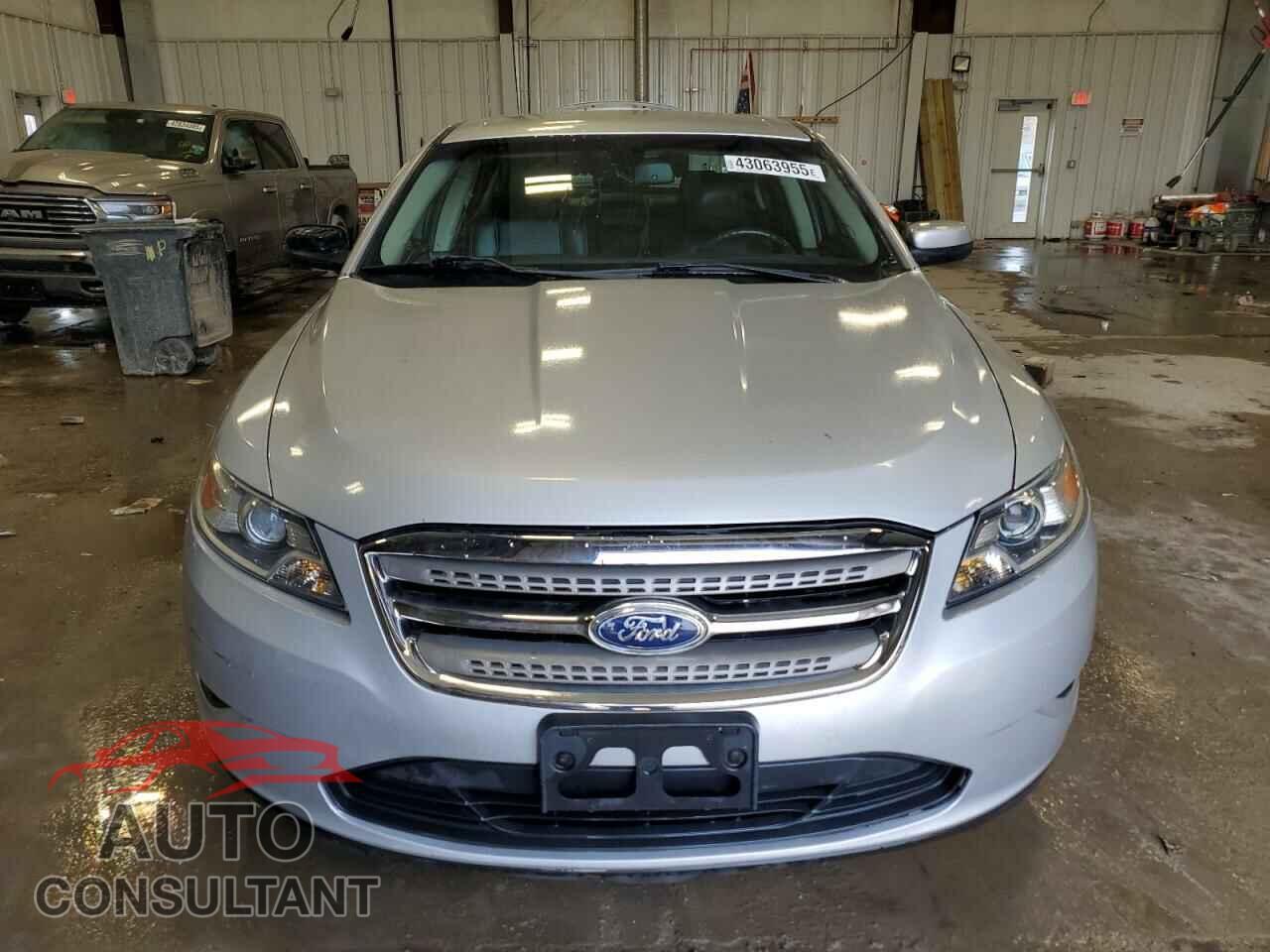 FORD TAURUS 2011 - 1FAHP2EW2BG140445