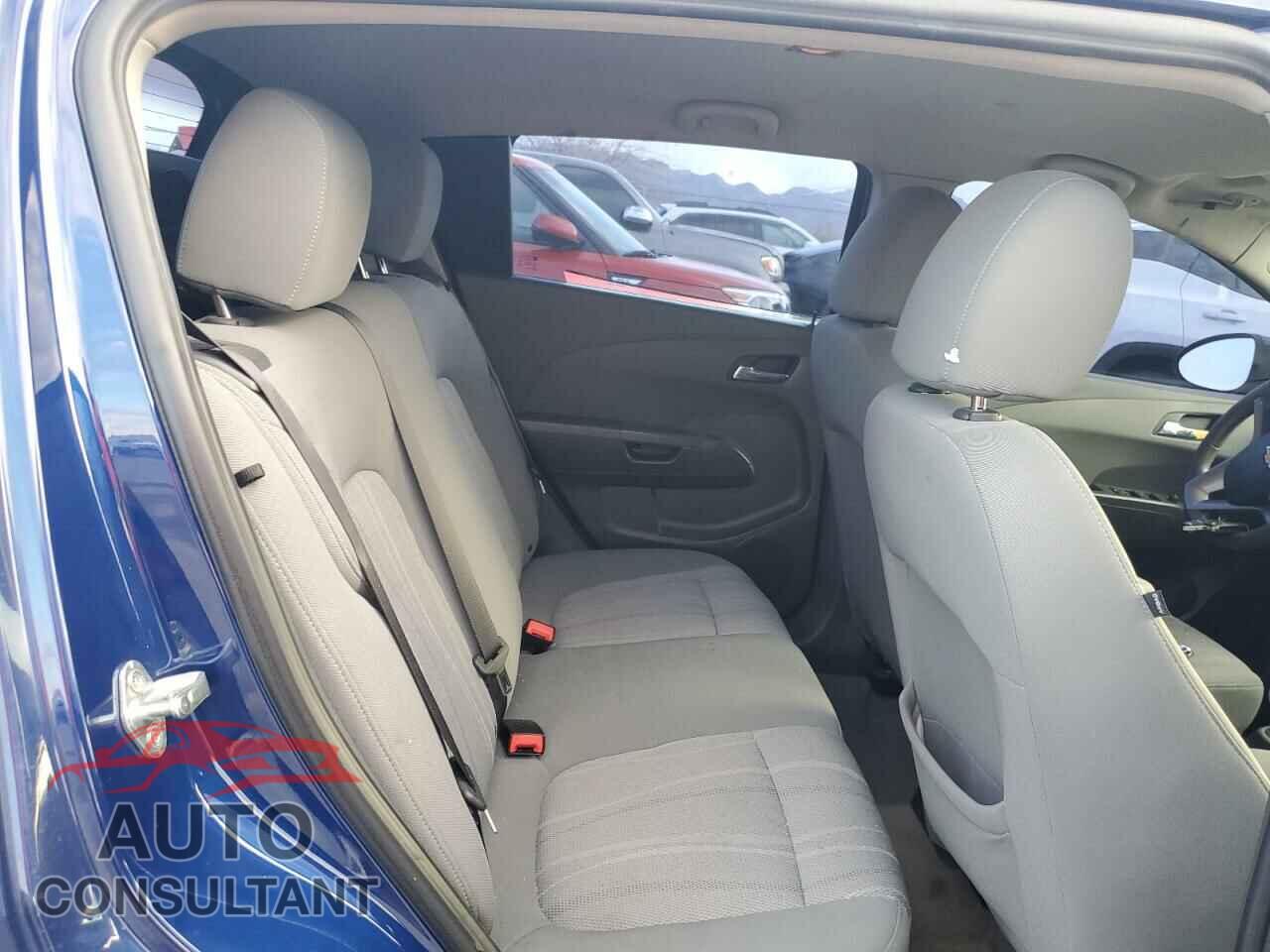 CHEVROLET SONIC 2012 - 1G1JC6SH4C4185824