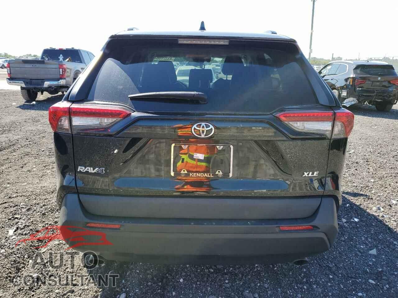 TOYOTA RAV4 2021 - 2T3C1RFV5MC109509