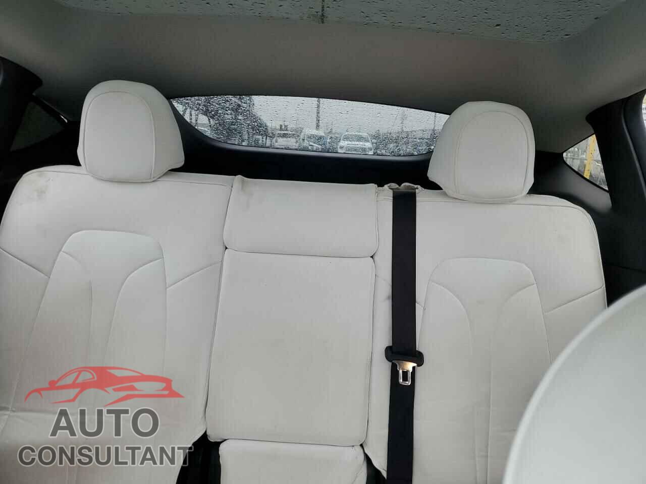 TESLA MODEL Y 2020 - 5YJYGDEEXLF013418