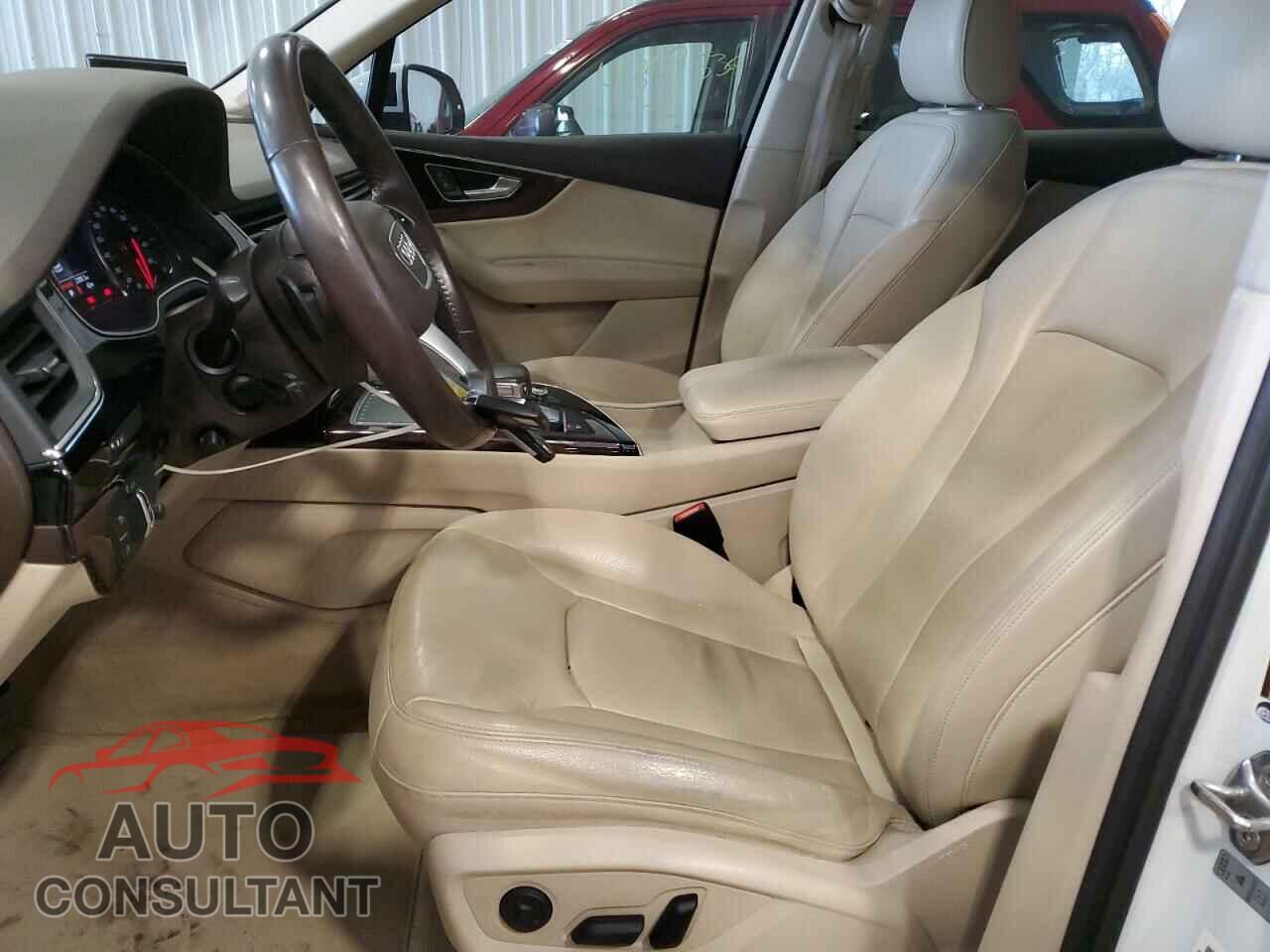 AUDI Q7 2017 - WA1LAAF73HD032668