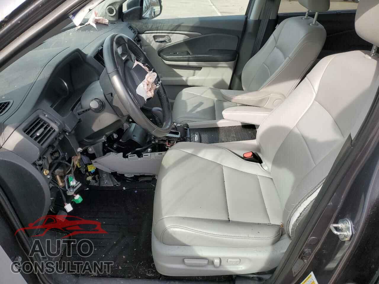 HONDA PILOT 2019 - 5FNYF6H58KB075134