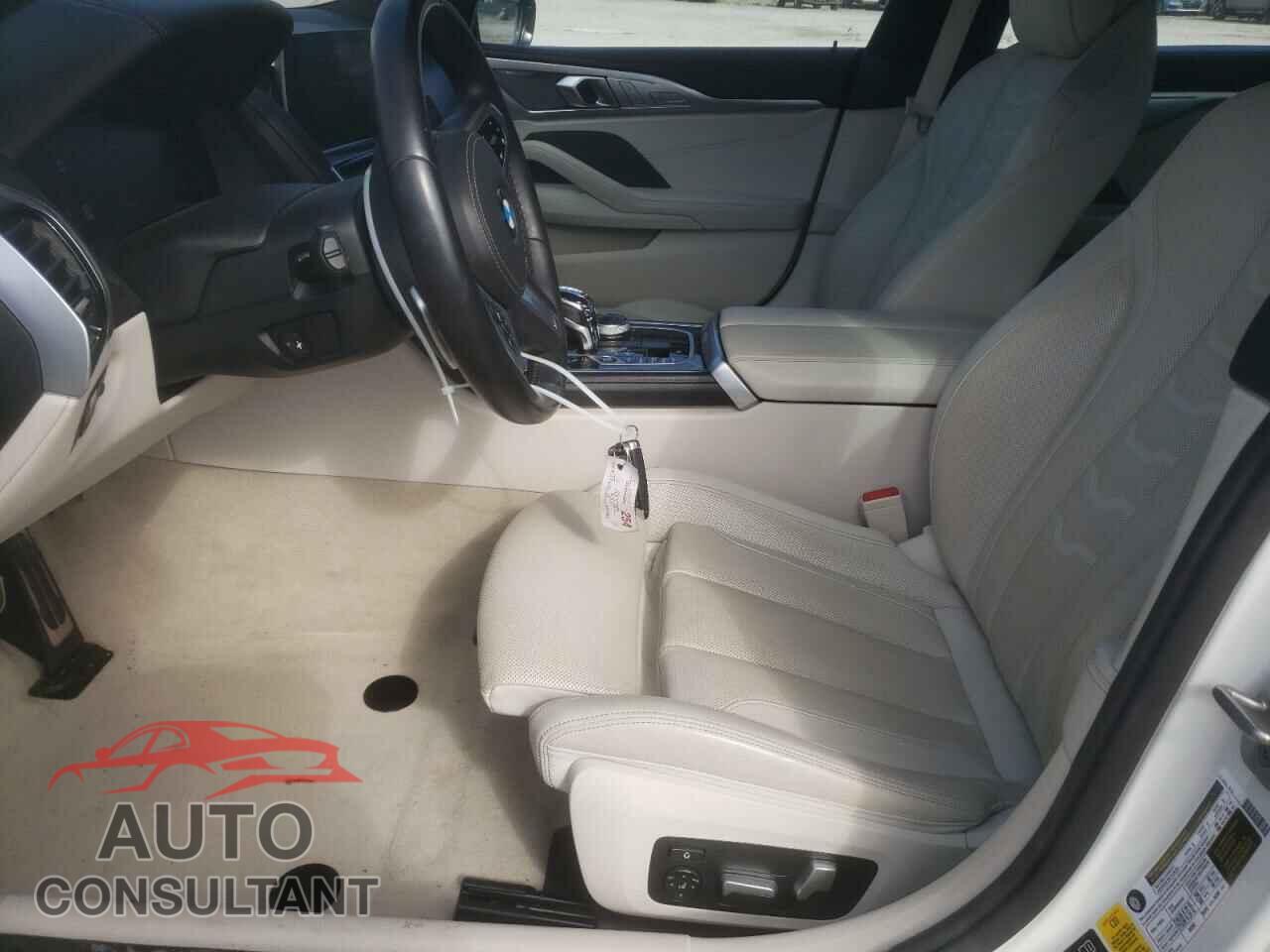 BMW M8 2022 - WBAGV8C03NCH10560