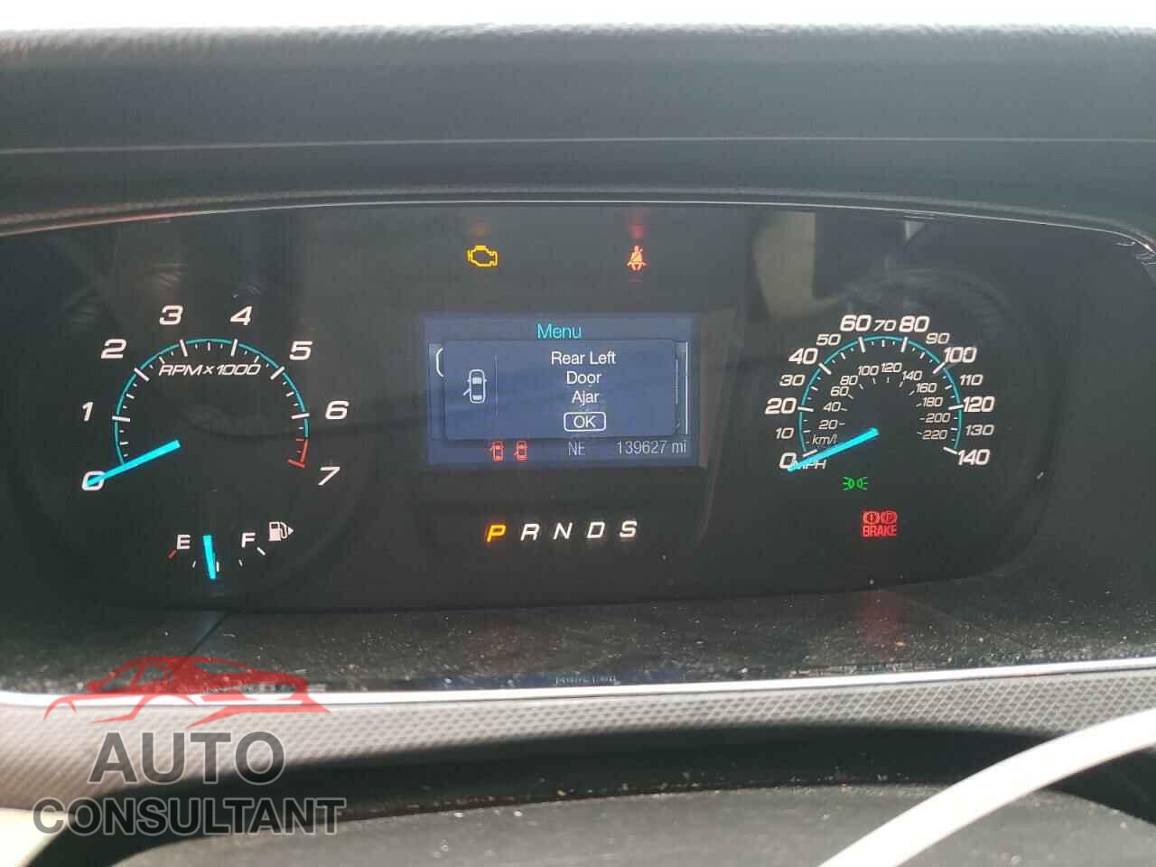 FORD TAURUS 2018 - 1FAHP2D87JG102937