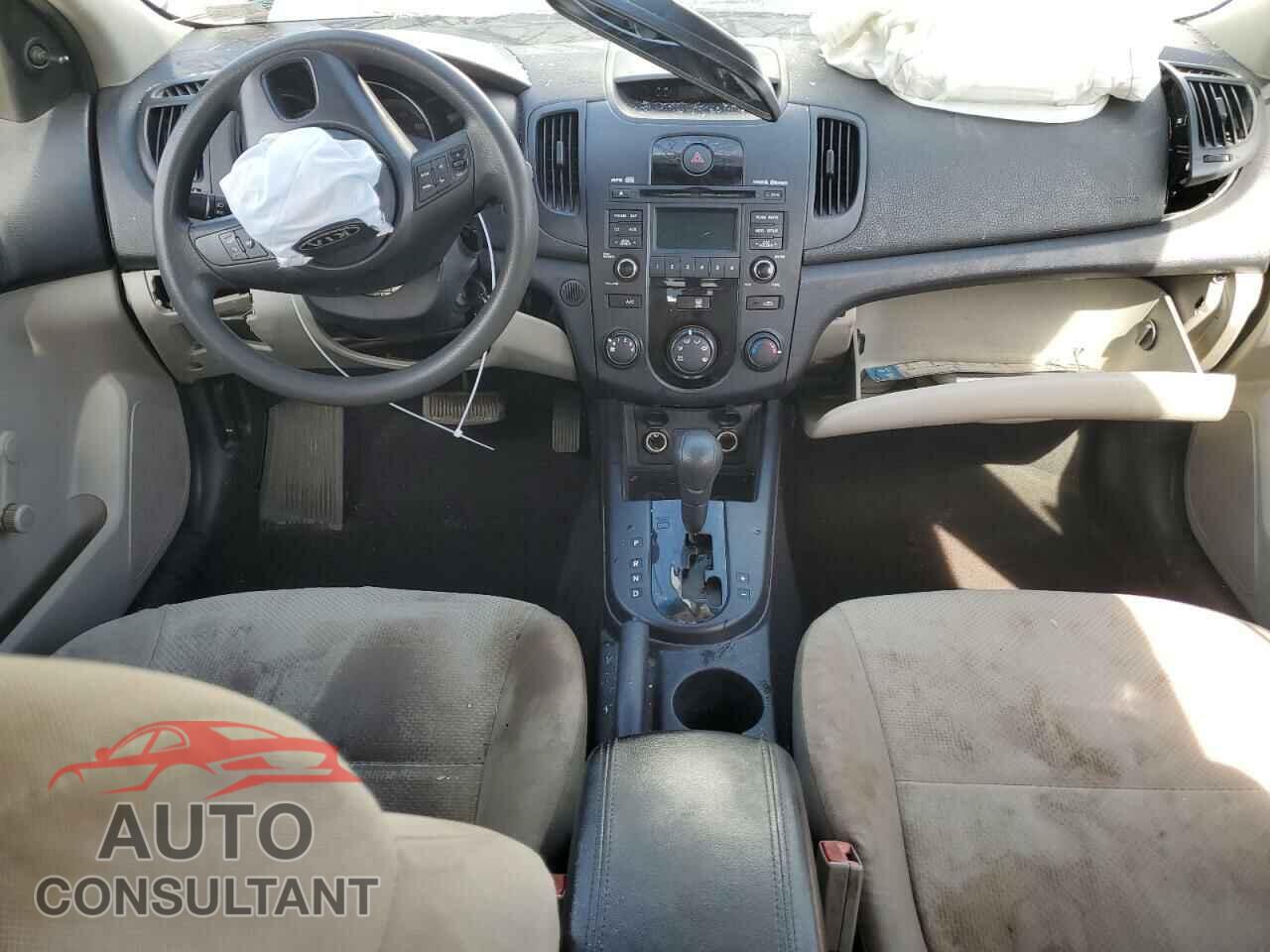 KIA FORTE 2010 - KNAFT4A24A5882462