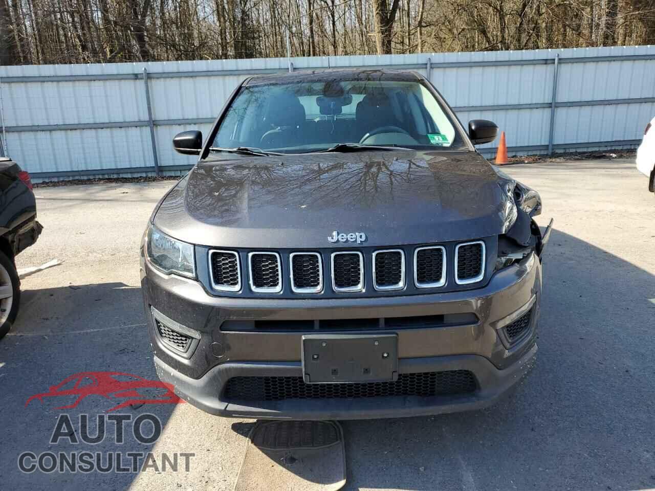 JEEP COMPASS 2018 - 3C4NJDAB1JT179826