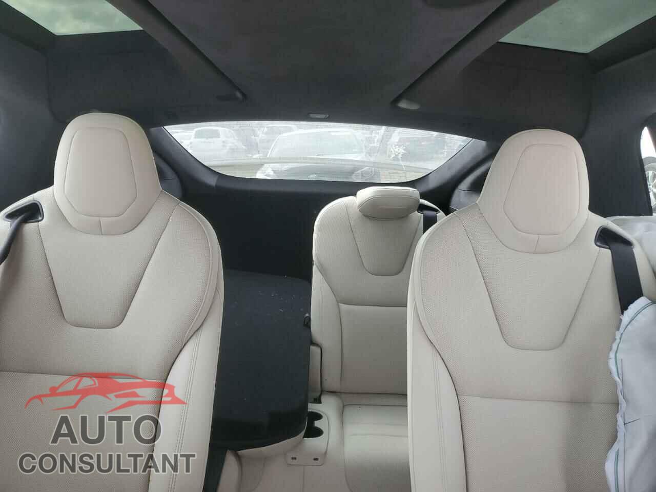 TESLA MODEL X 2023 - 7SAXCBE5XPF399262