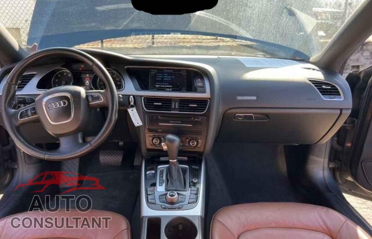 AUDI A5 2011 - WAULFAFR8BA066779
