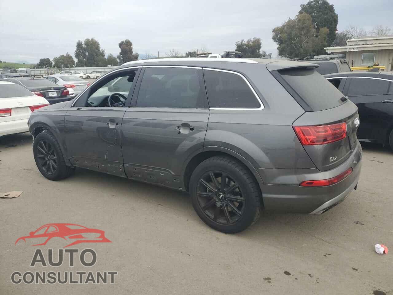 AUDI Q7 2018 - WA1LAAF79JD045981