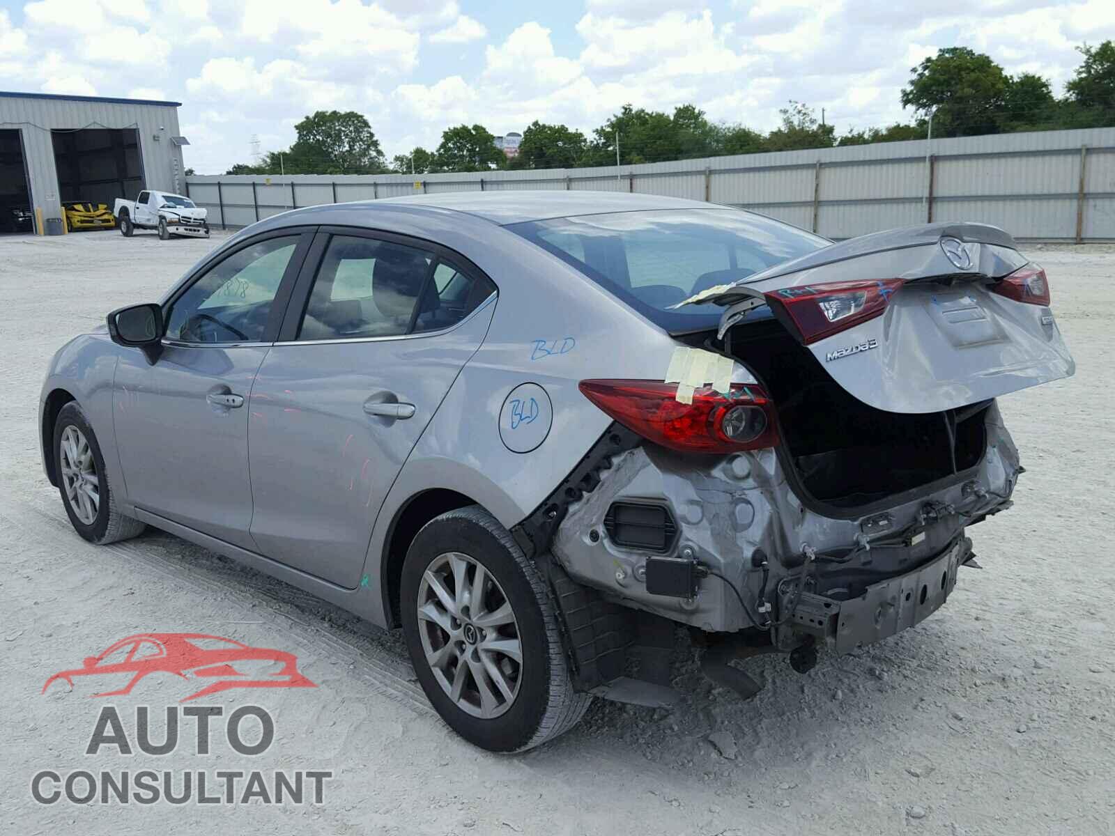 MAZDA 3 2016 - 3MZBM1V77GM266872