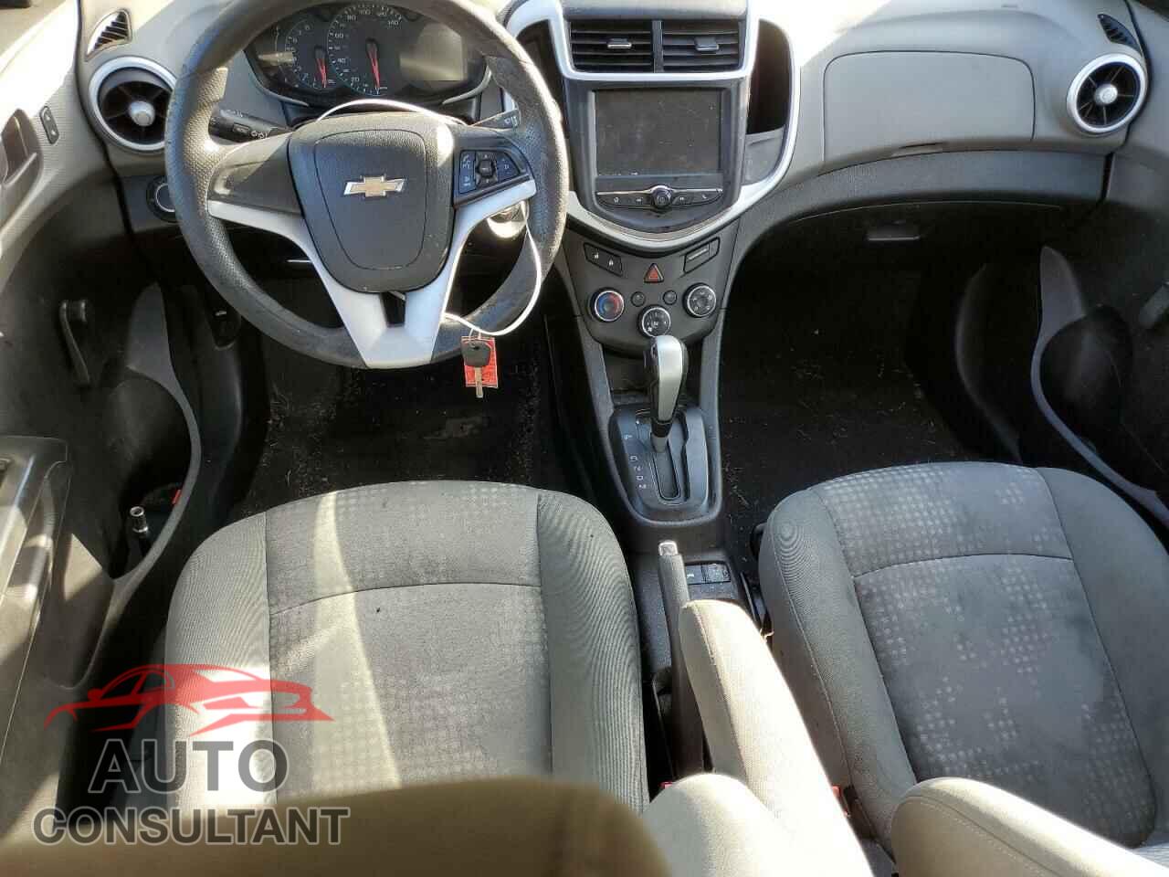CHEVROLET SONIC 2017 - 1G1JB5SH2H4164488