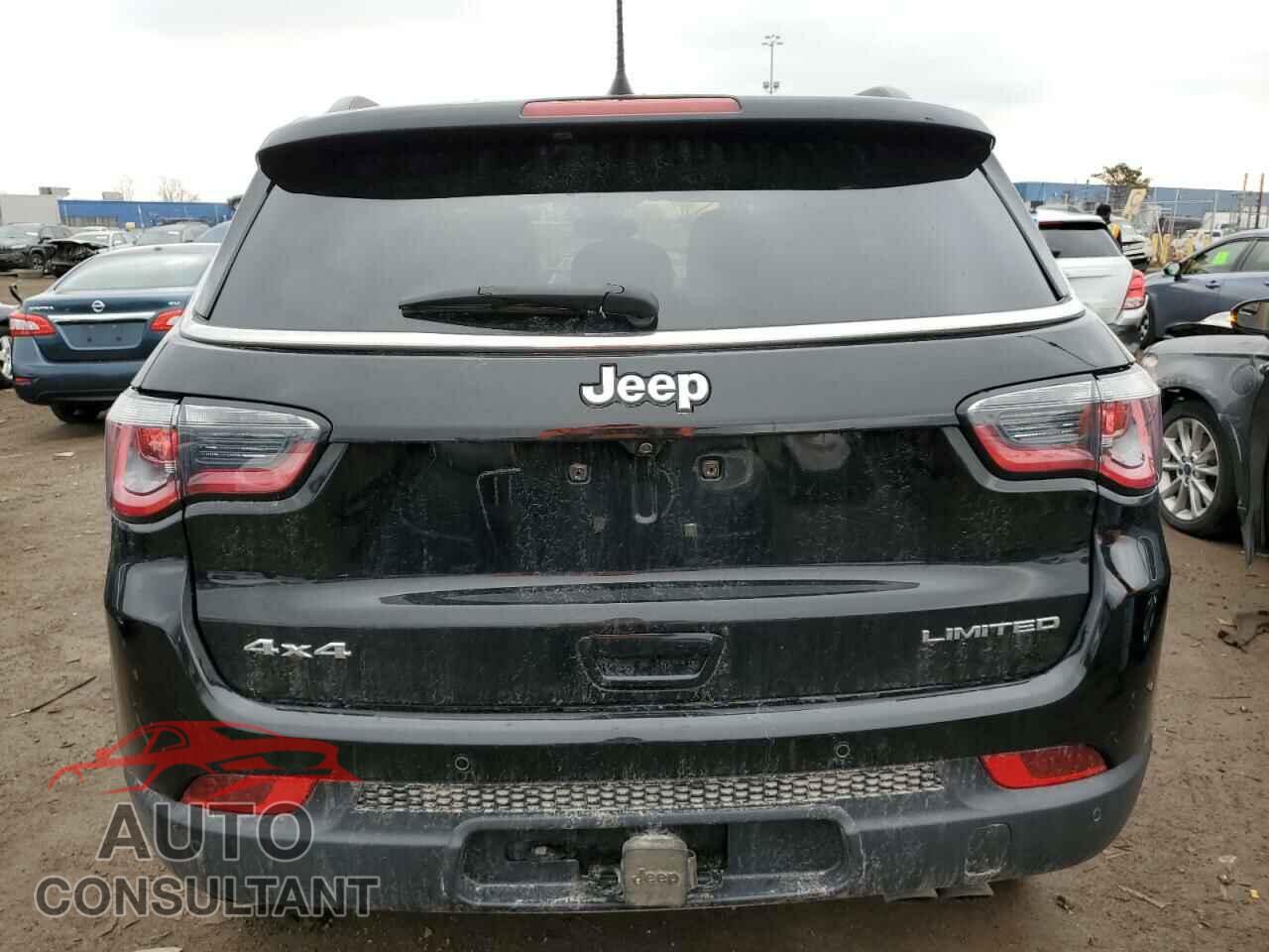 JEEP COMPASS 2018 - 3C4NJDCB4JT482600