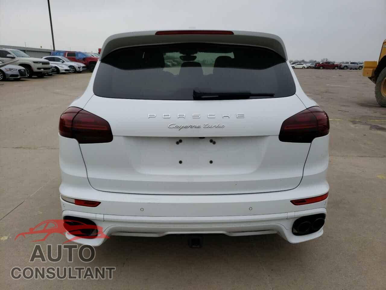 PORSCHE CAYENNE 2018 - WP1AC2A2XJLA85256