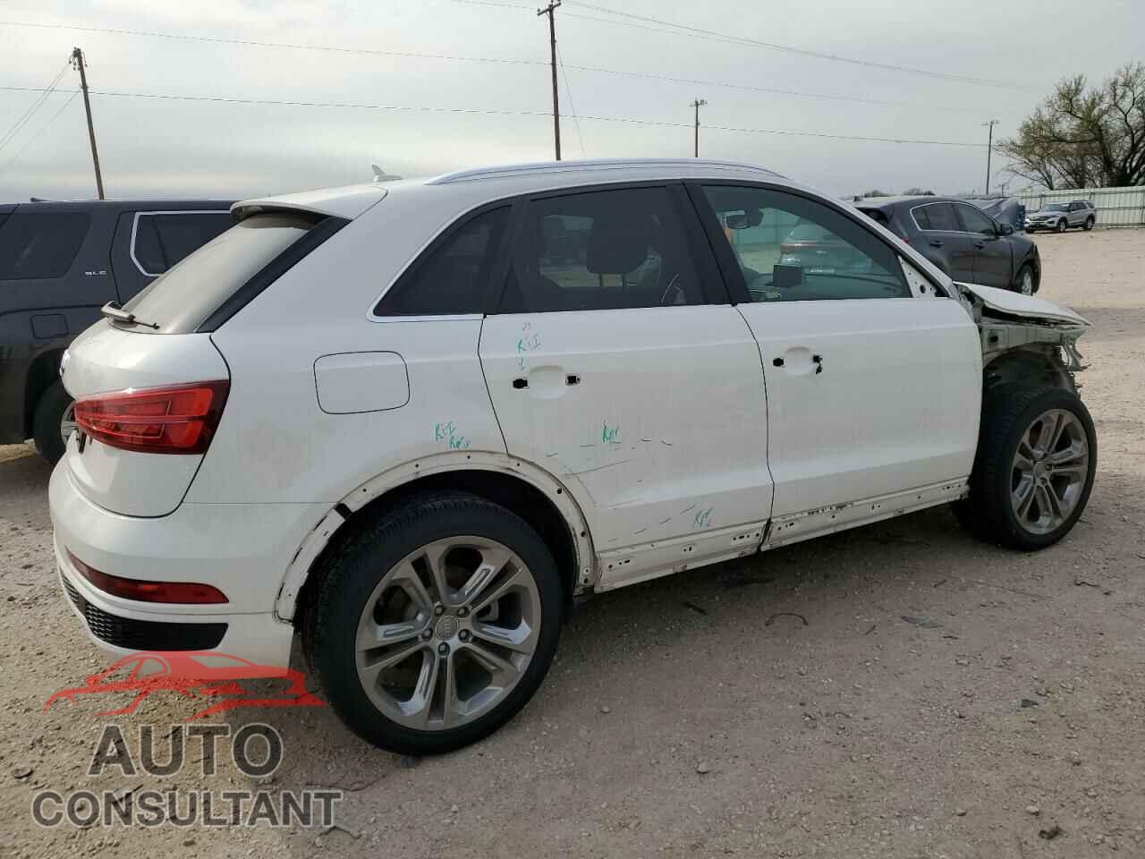 AUDI Q3 2017 - WA1FCCFSXHR017708