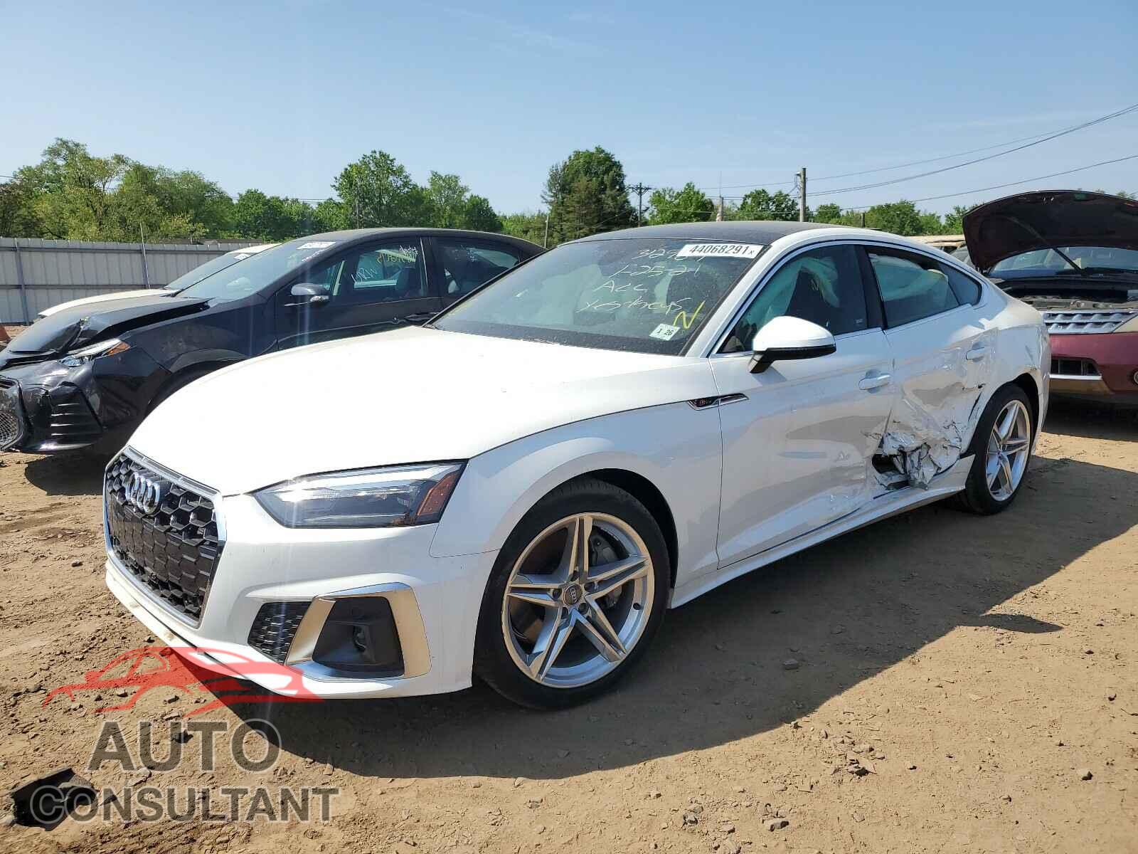 AUDI A5 2021 - WAUDACF56MA010161