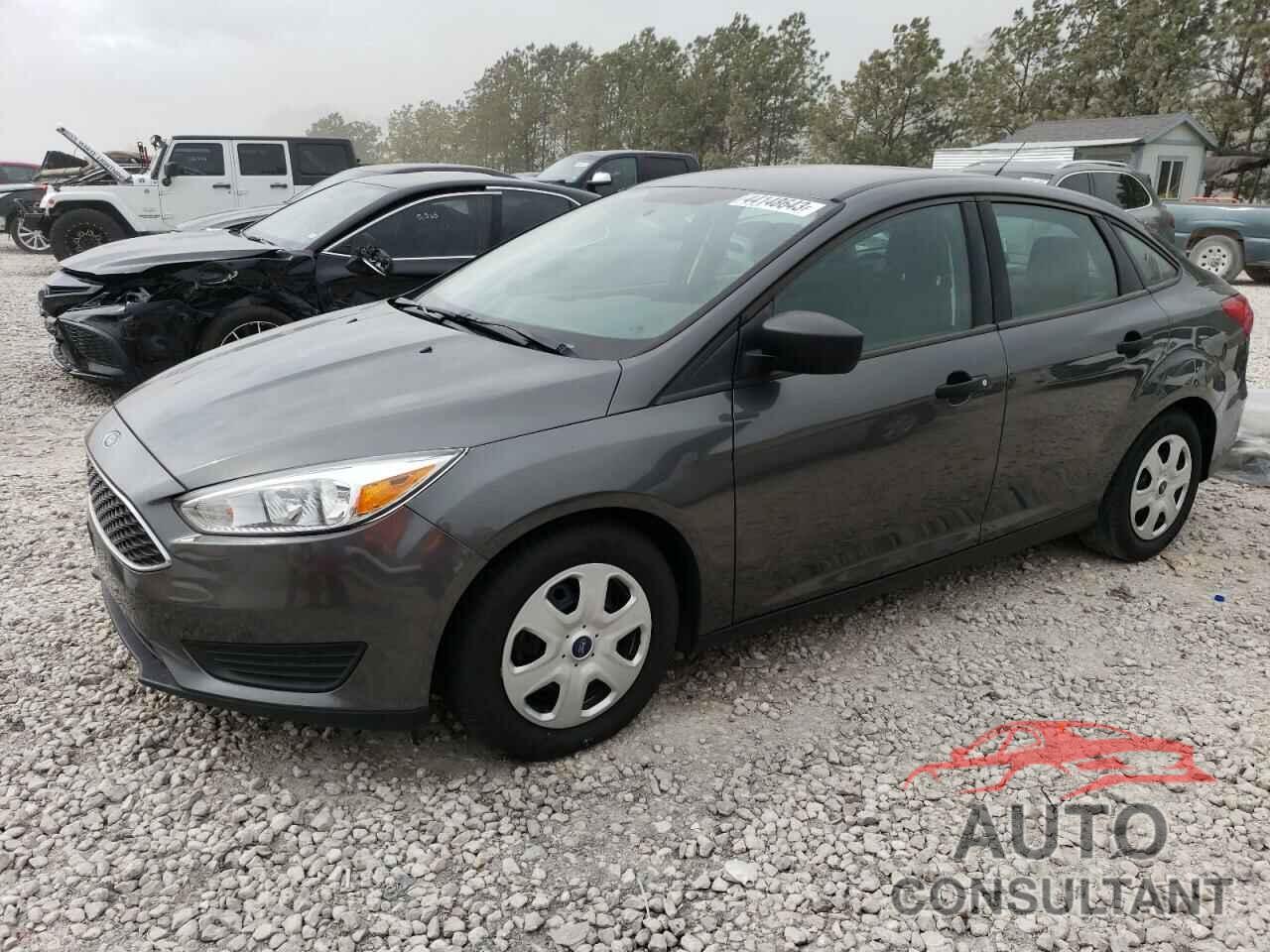 FORD FOCUS 2018 - 1FADP3E20JL331580