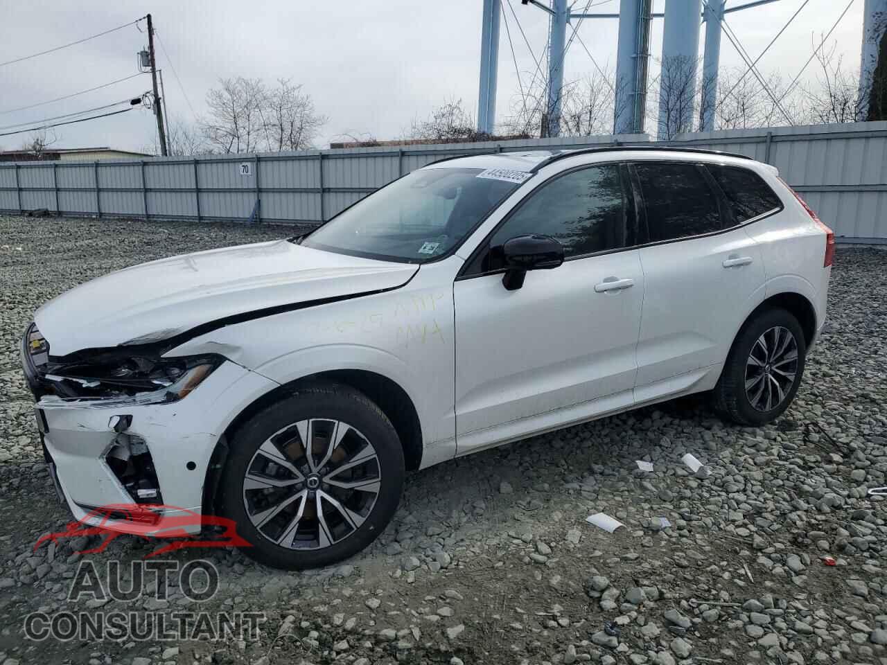 VOLVO XC60 PLUS 2024 - YV4L12RL1R1711424