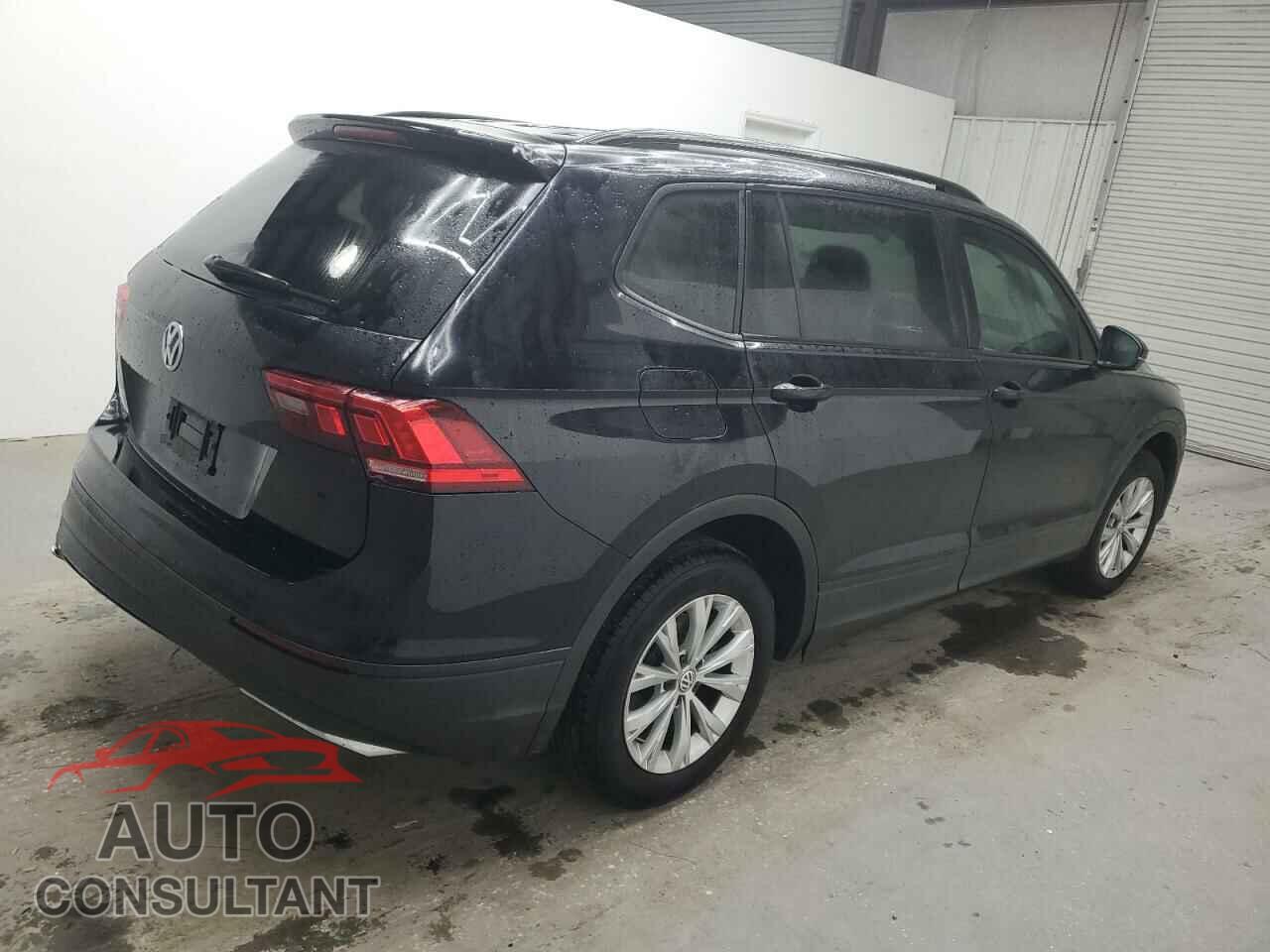 VOLKSWAGEN TIGUAN 2019 - 3VV1B7AX7KM048096