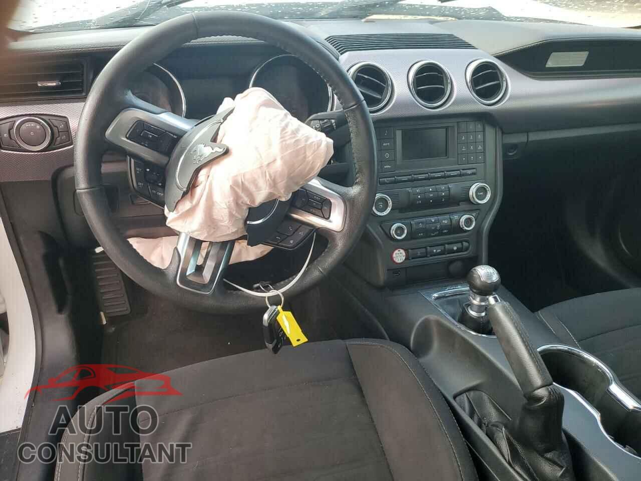 FORD MUSTANG 2017 - 1FA6P8CF0H5246894