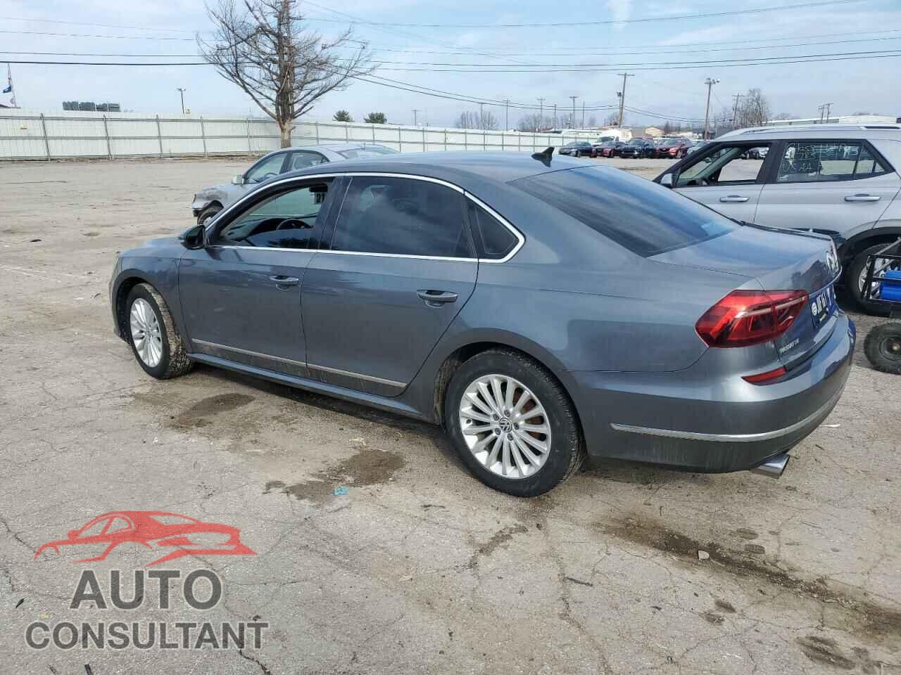 VOLKSWAGEN PASSAT 2017 - 1VWBT7A36HC034372