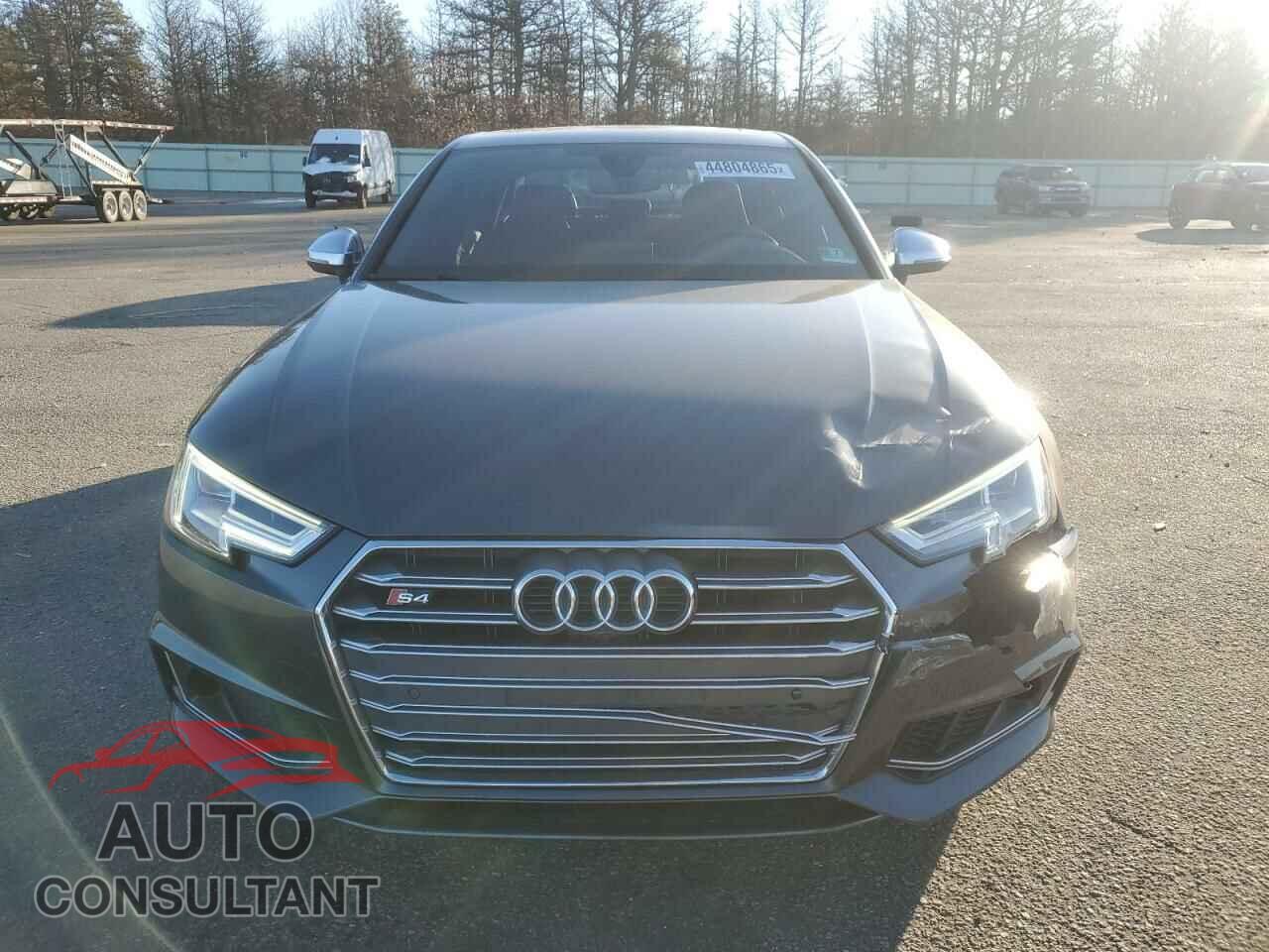 AUDI S4/RS4 2018 - WAUC4AF4XJA001442