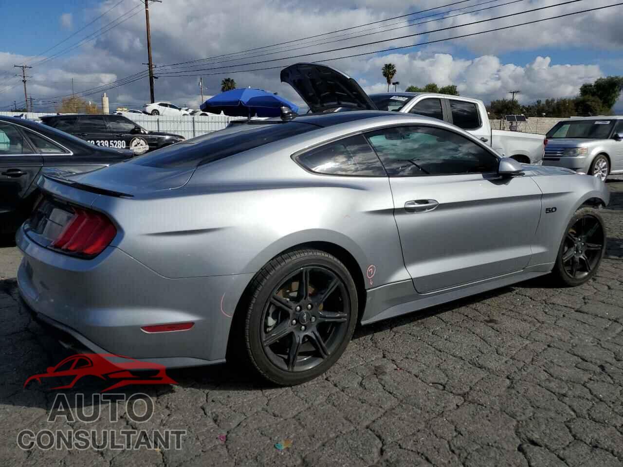 FORD MUSTANG 2020 - 1FA6P8CF2L5182124