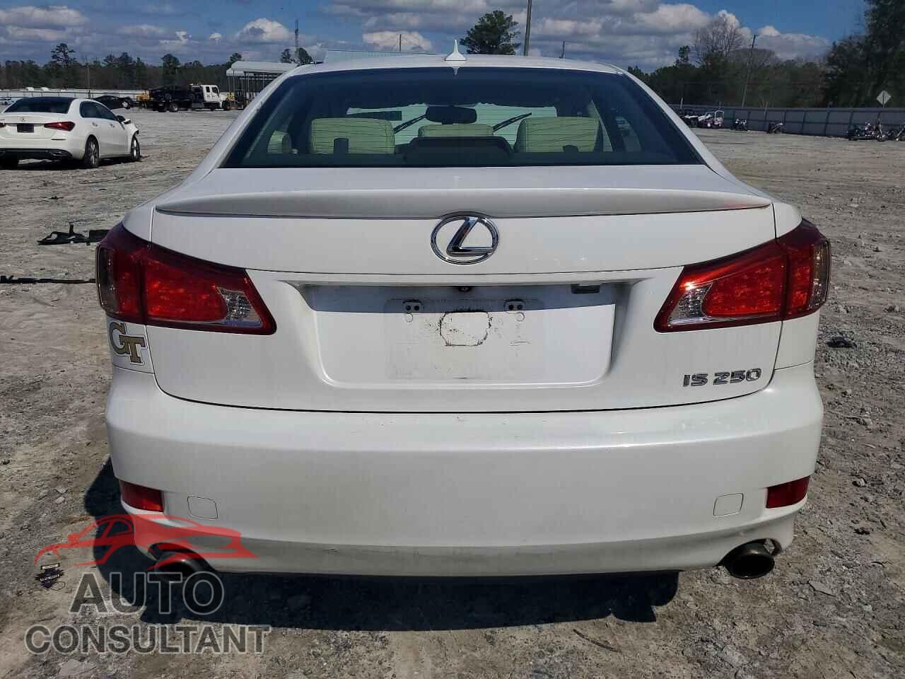LEXUS IS 2011 - JTHBF5C29B5148086