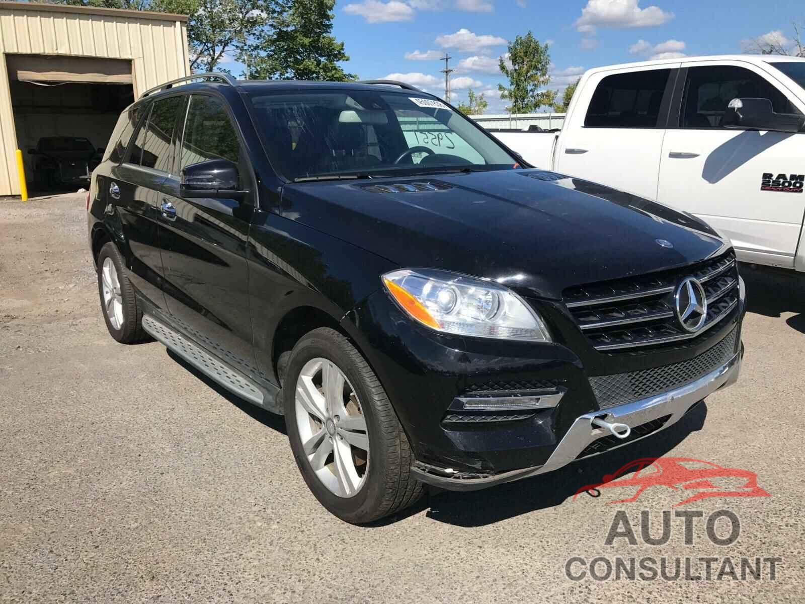 MERCEDES-BENZ ML 350 4MATIC 2015 - 4JGDA5HB5FA616163