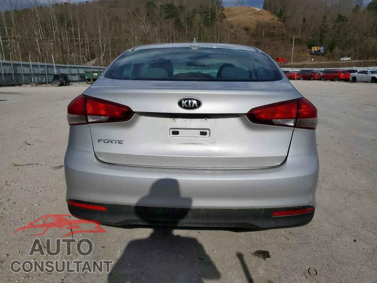 KIA FORTE 2017 - 3KPFK4A76HE129175