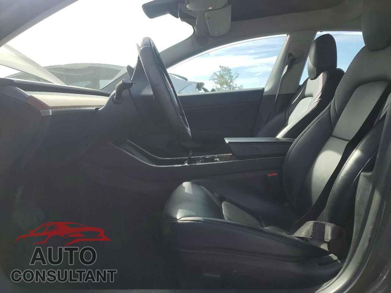 TESLA MODEL 3 2020 - 5YJ3E1EBXLF620214
