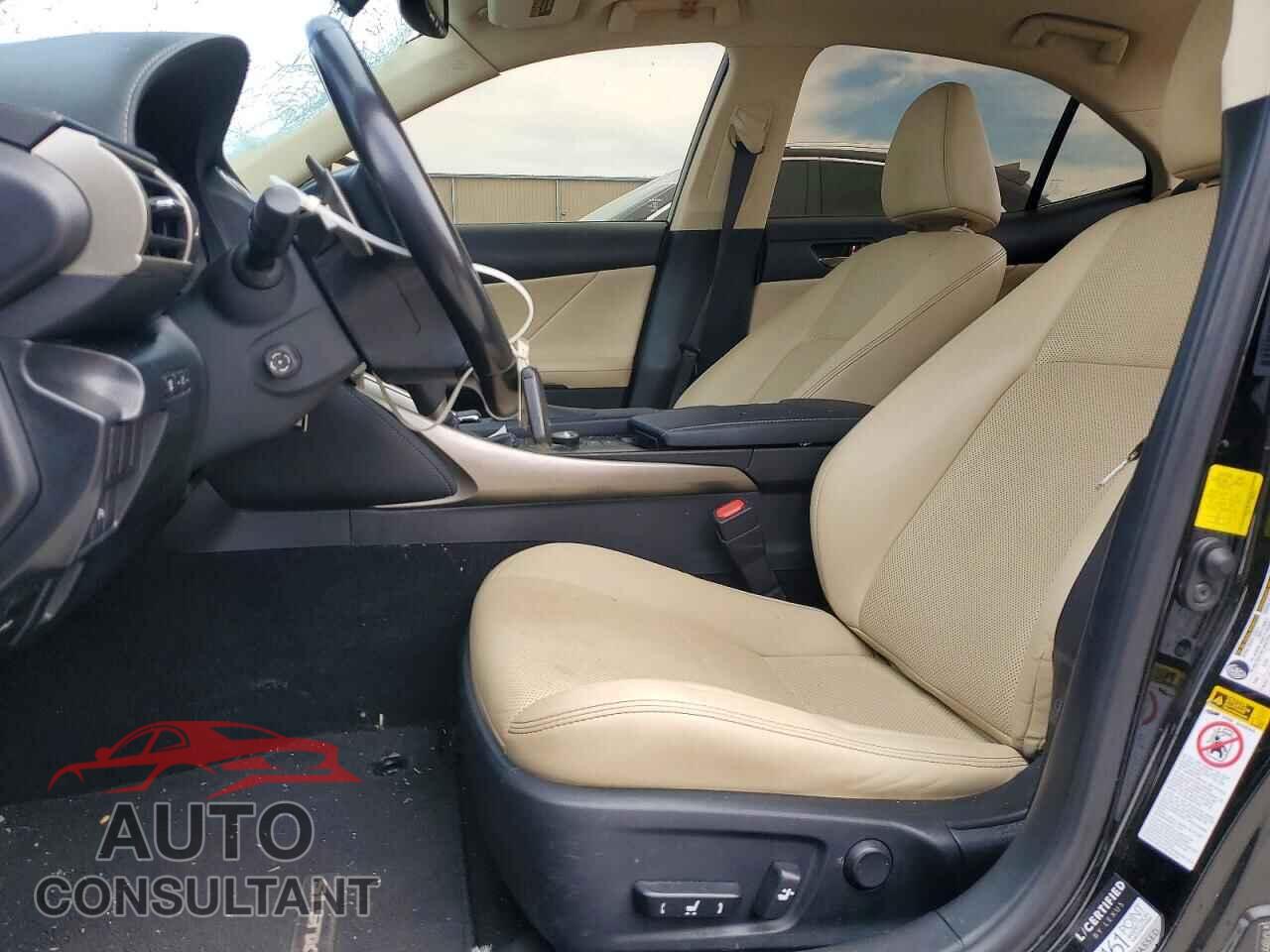 LEXUS IS 2016 - JTHBA1D23G5009665
