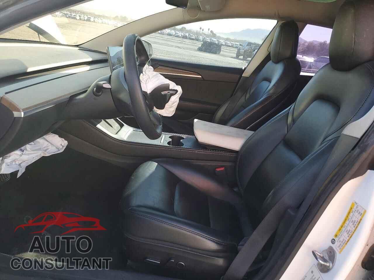 TESLA MODEL 3 2021 - 5YJ3E1EA1MF076162