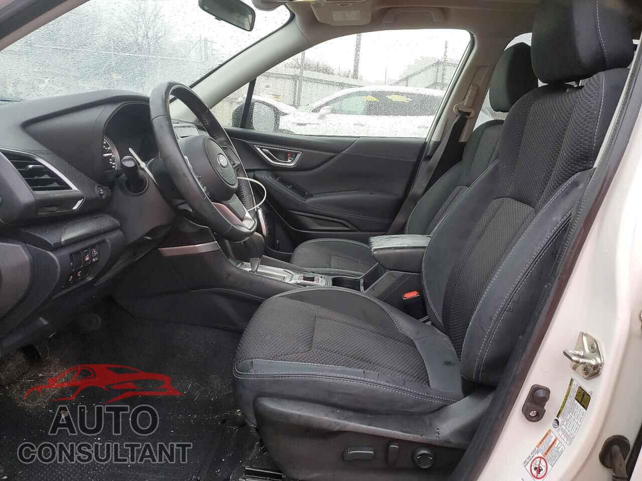 SUBARU FORESTER 2019 - JF2SKAGC5KH515008