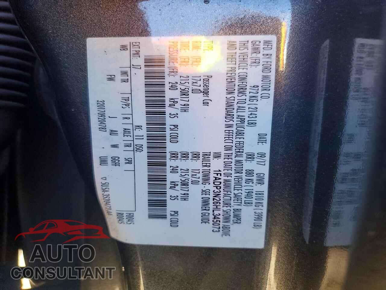FORD FOCUS 2017 - 1FADP3N26HL345073