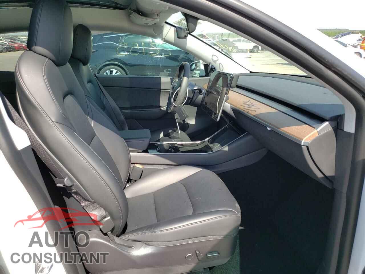 TESLA MODEL Y 2021 - 5YJYGDEEXMF072731