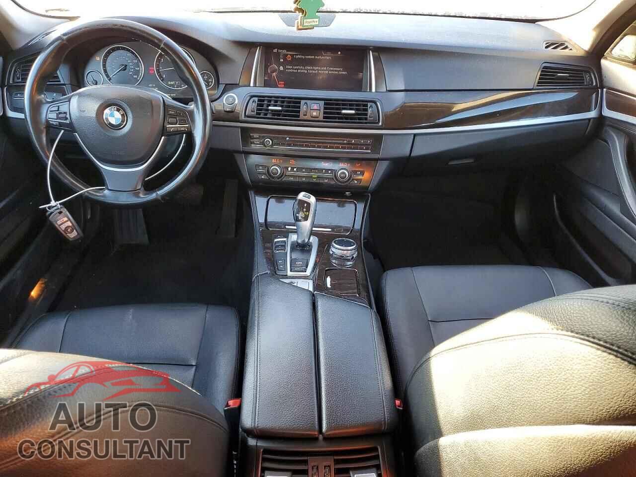 BMW 5 SERIES 2015 - WBA5B3C50FD539869