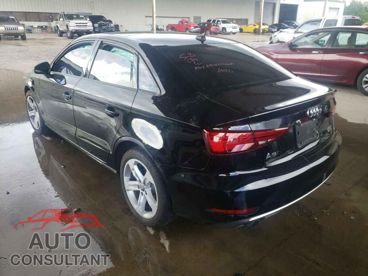 AUDI A3 2018 - WAUB8GFF5J1041304