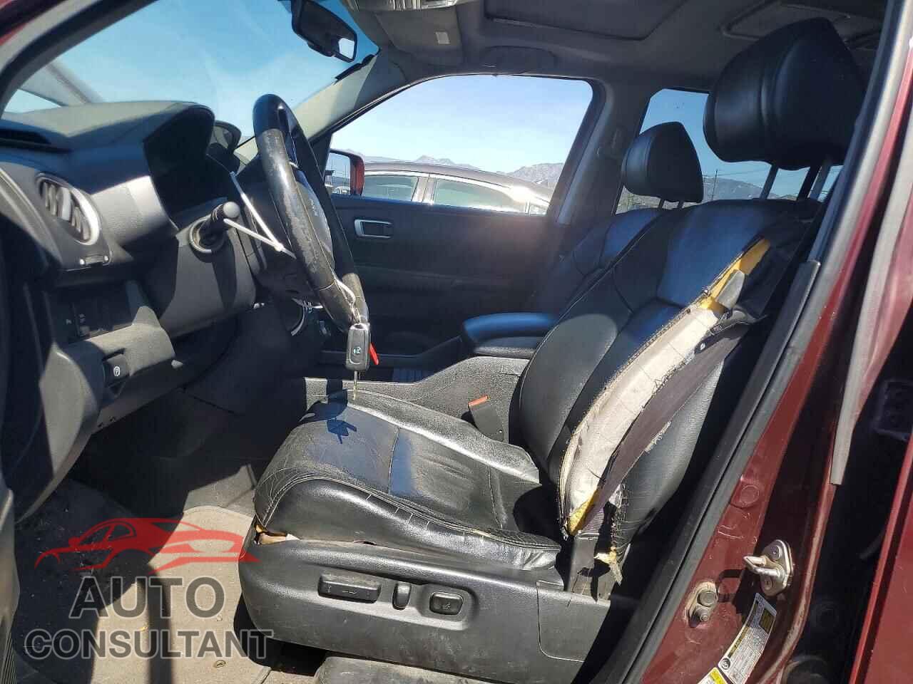 HONDA PILOT 2011 - 5FNYF4H92BB031315