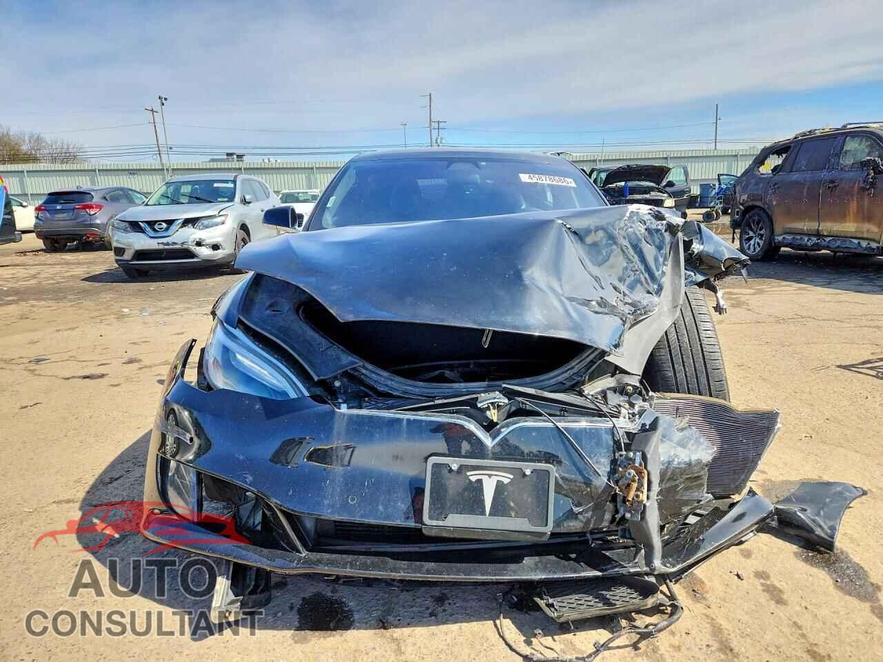 TESLA MODEL S 2017 - 5YJSA1E2XHF190831