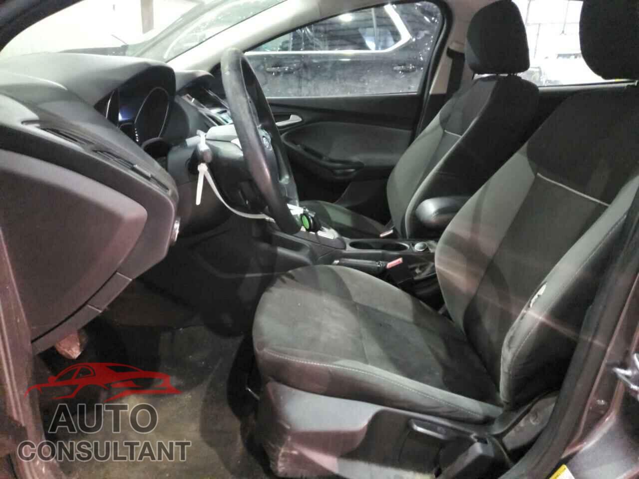 FORD FOCUS 2014 - 1FADP3K2XEL459402