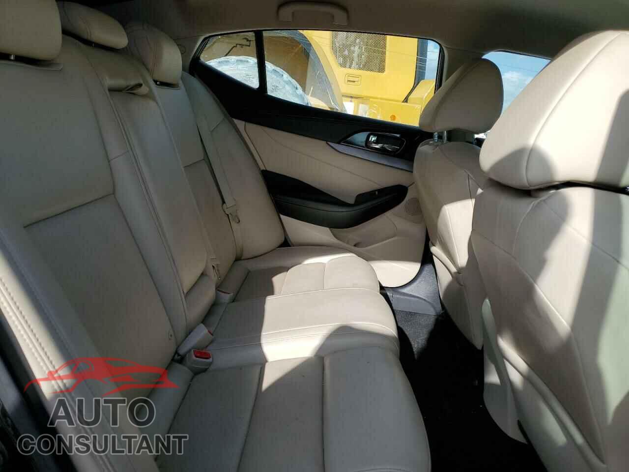 NISSAN MAXIMA 2017 - 1N4AA6AP2HC436896